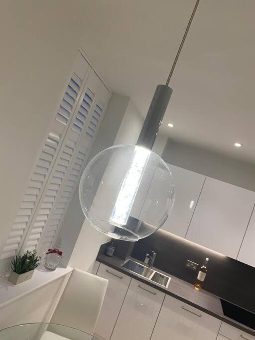 Unrivalled Location - Five Star - Worcester Apartment Dış mekan fotoğraf