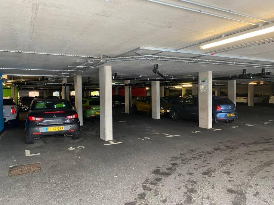 Unrivalled Location - Five Star - Worcester Apartment Dış mekan fotoğraf
