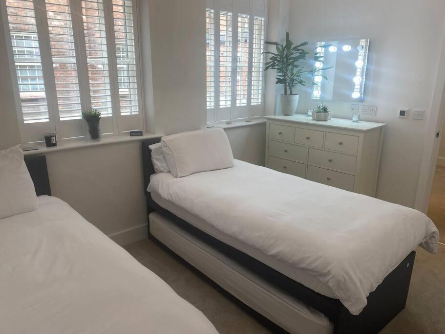 Unrivalled Location - Five Star - Worcester Apartment Dış mekan fotoğraf