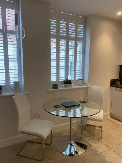 Unrivalled Location - Five Star - Worcester Apartment Dış mekan fotoğraf