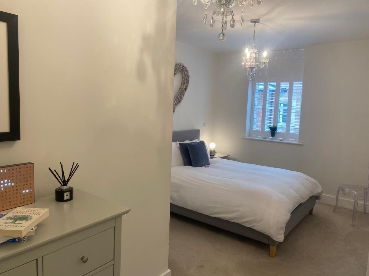 Unrivalled Location - Five Star - Worcester Apartment Dış mekan fotoğraf